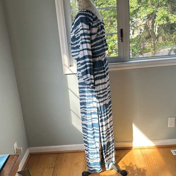 Betro Simone blue tie dyed long sleeved maxi dress NWOT size M - Picture 3 of 8